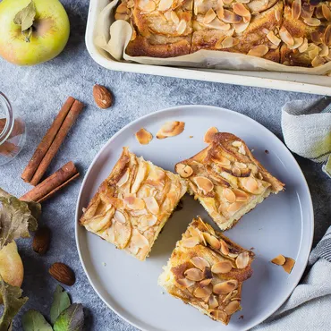 Apple Almond Pie Bars